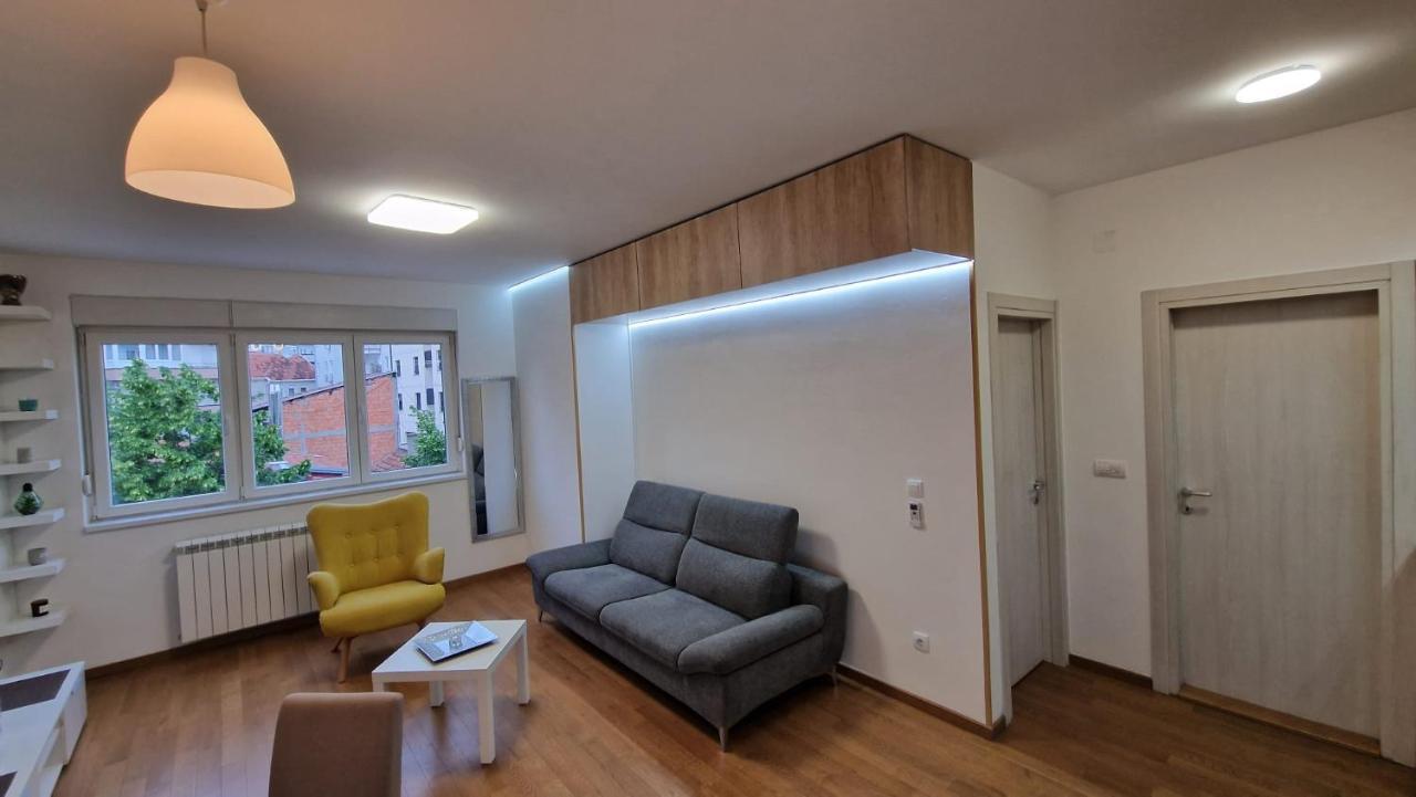 Porodicno-Poslovni Udoban Stan Apartamento Belgrado Exterior foto