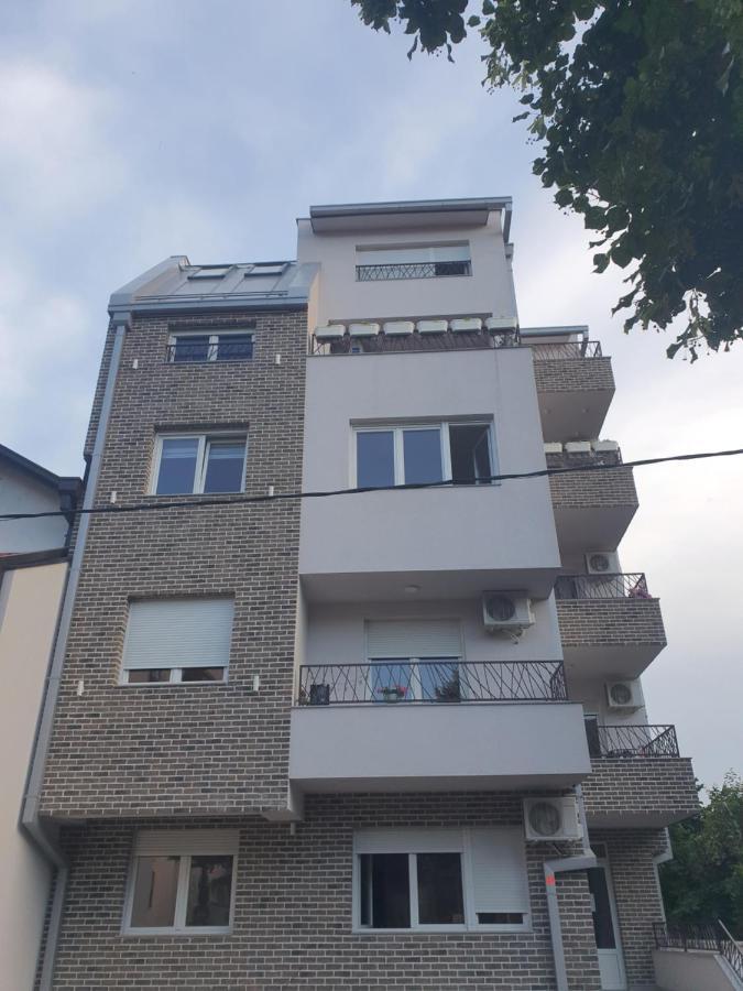 Porodicno-Poslovni Udoban Stan Apartamento Belgrado Exterior foto