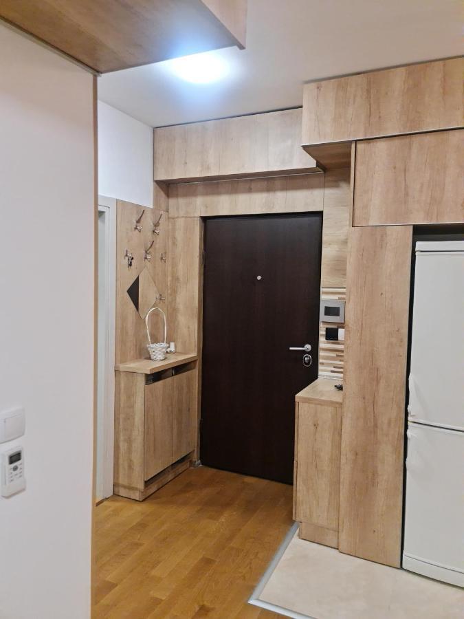 Porodicno-Poslovni Udoban Stan Apartamento Belgrado Exterior foto