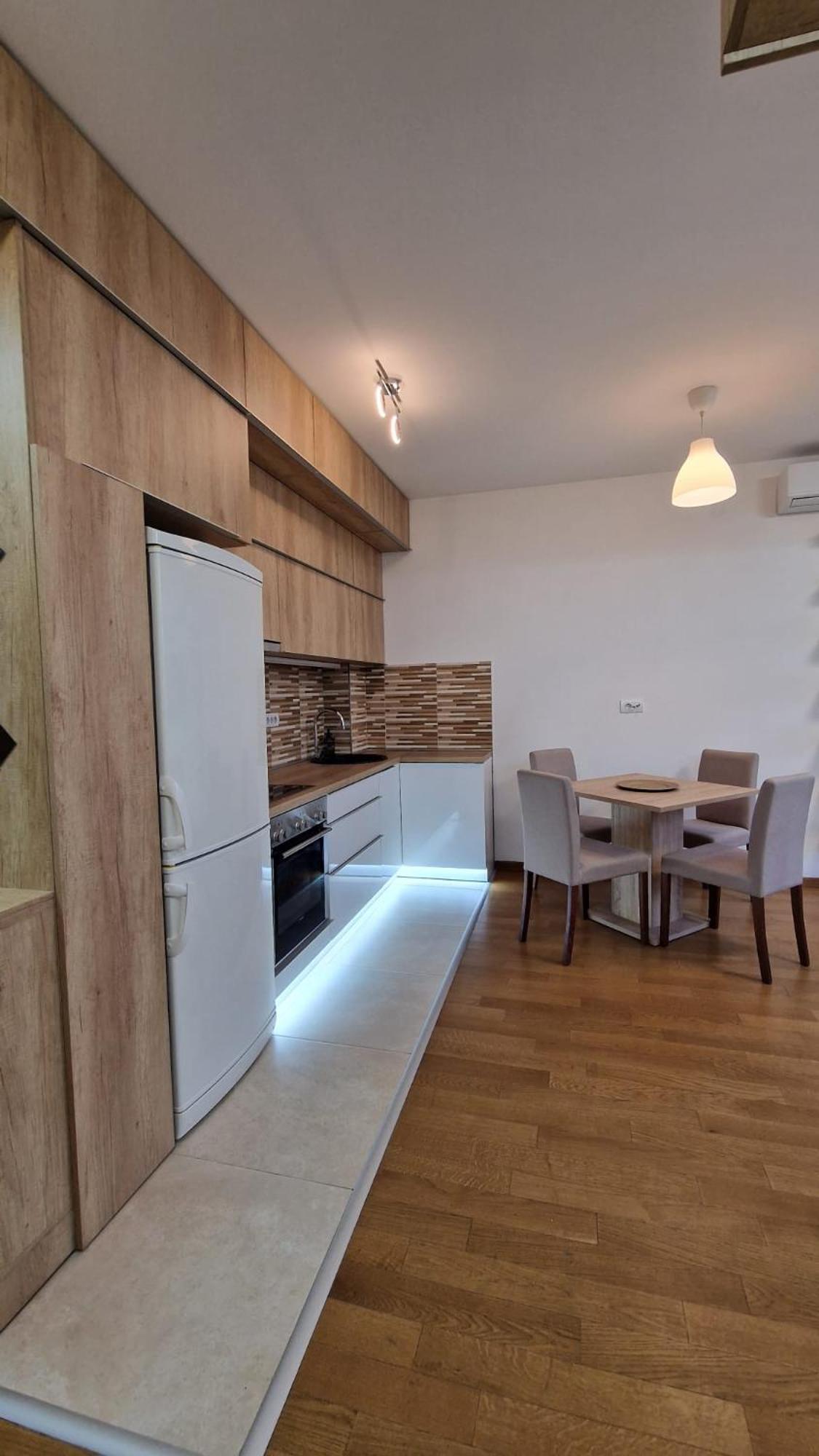 Porodicno-Poslovni Udoban Stan Apartamento Belgrado Exterior foto