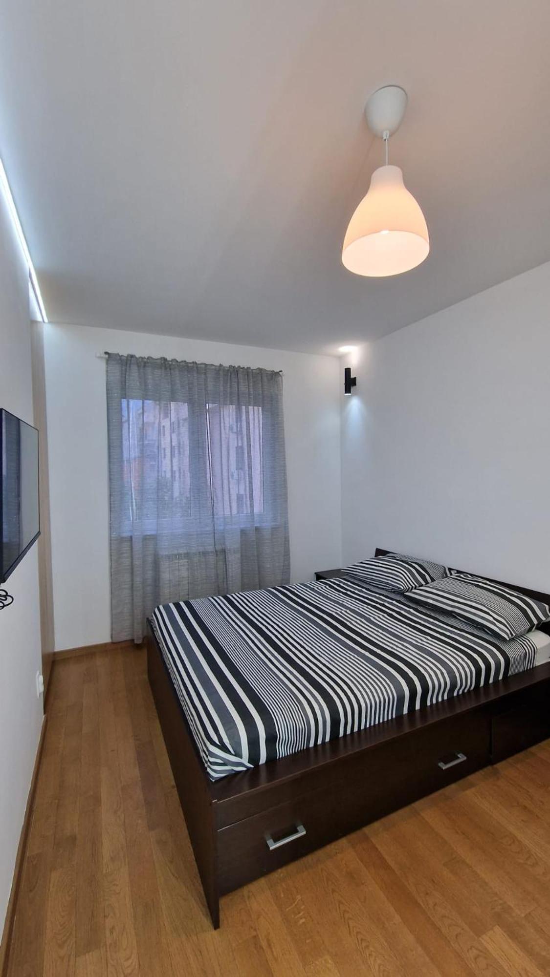Porodicno-Poslovni Udoban Stan Apartamento Belgrado Exterior foto