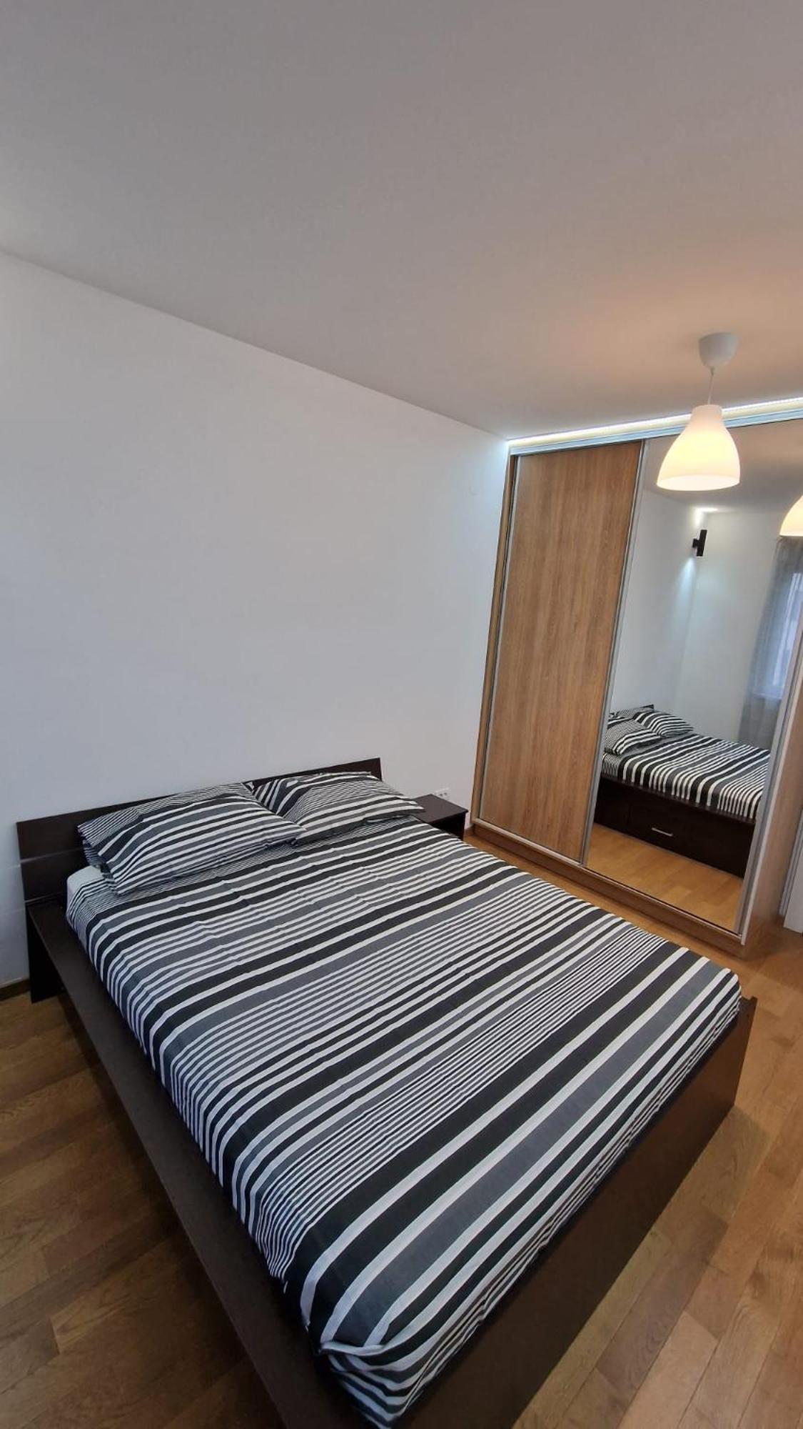 Porodicno-Poslovni Udoban Stan Apartamento Belgrado Exterior foto