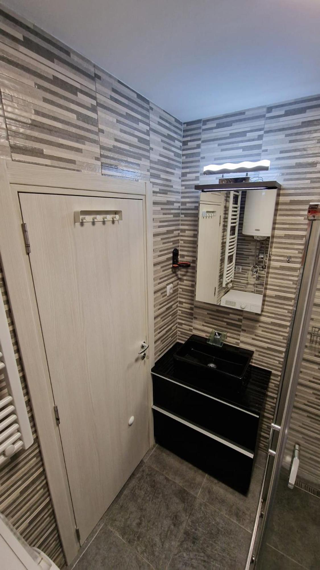 Porodicno-Poslovni Udoban Stan Apartamento Belgrado Exterior foto