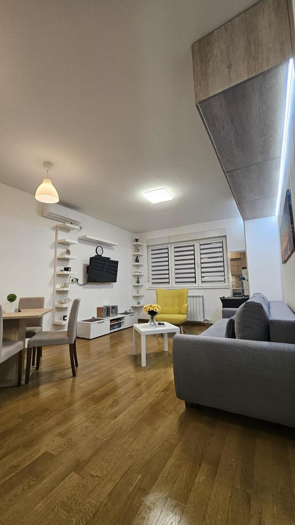 Porodicno-Poslovni Udoban Stan Apartamento Belgrado Exterior foto