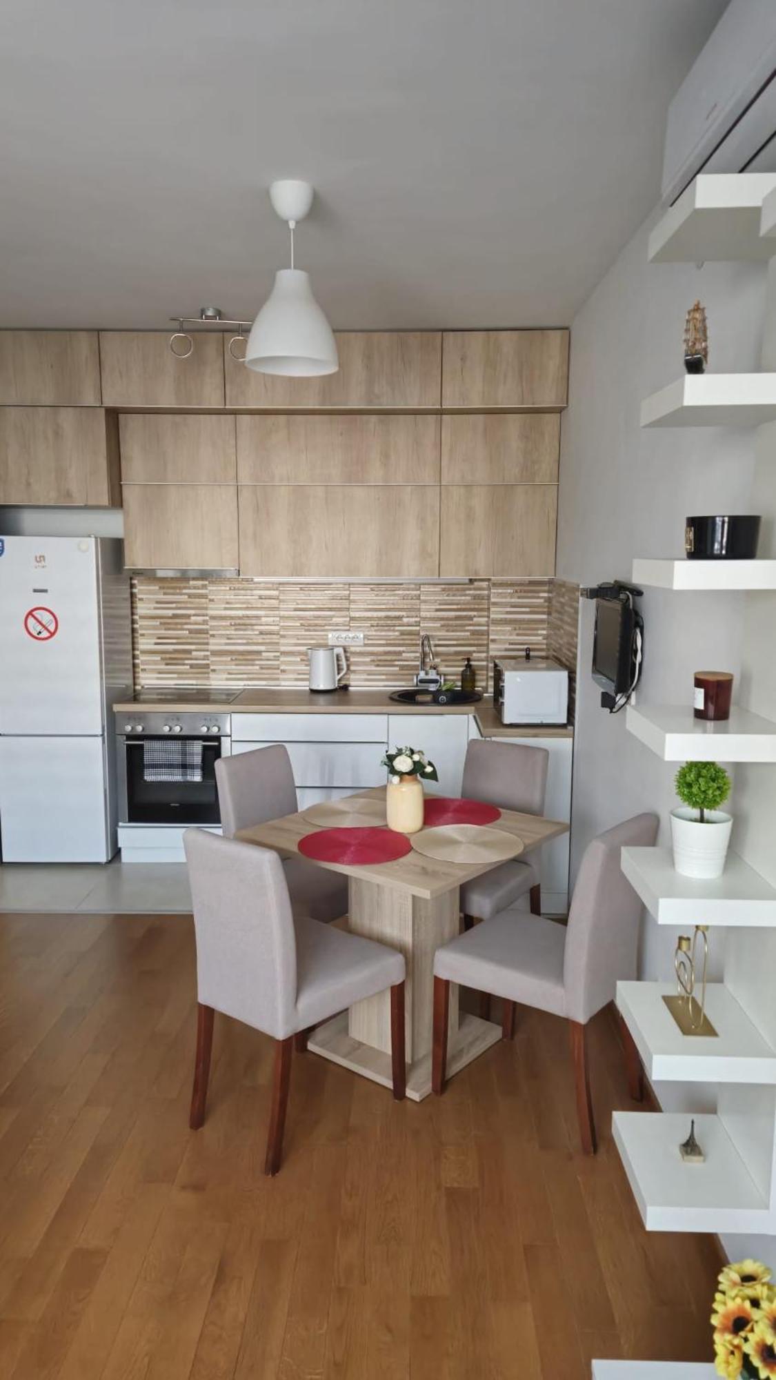 Porodicno-Poslovni Udoban Stan Apartamento Belgrado Exterior foto